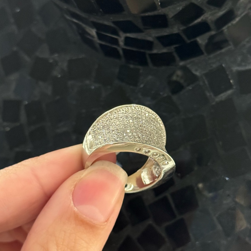 Silver Sparkling Dome Ring